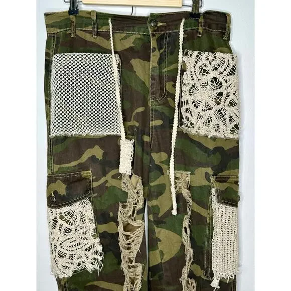 POL Boho Camo Distressed Crochet Patches Jogger Pants Medium - Picture 3 of 5